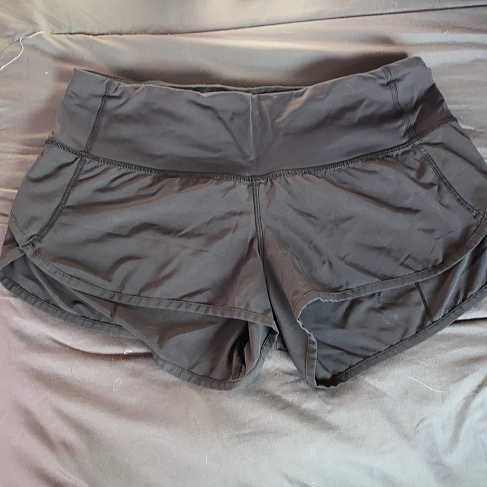 Black lulu lemon speed up shorts size 6